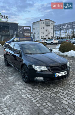 Лифтбек Skoda Superb 2012 в Львове