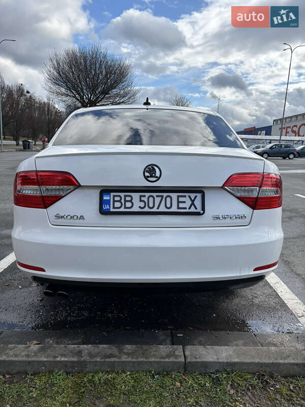 Ліфтбек Skoda Superb 2014 в Виноградові