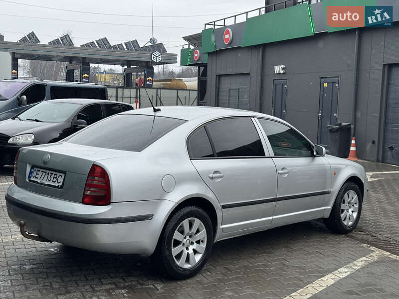 Ліфтбек Skoda Superb 2002 в Чернівцях