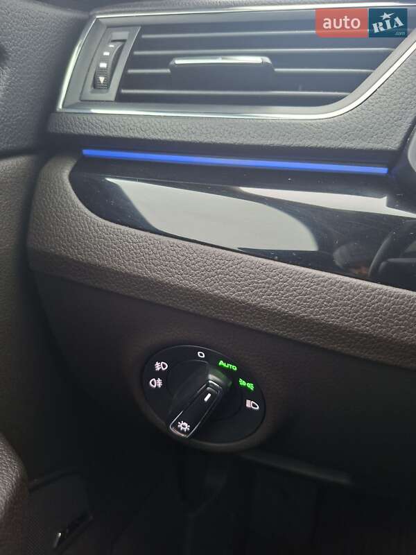 Ліфтбек Skoda Superb 2017 в Ужгороді