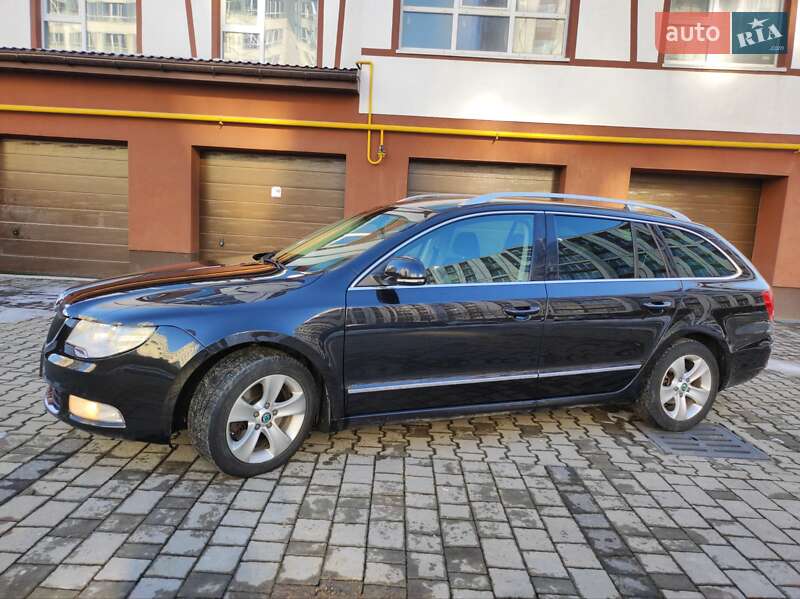 Універсал Skoda Superb 2012 в Івано-Франківську
