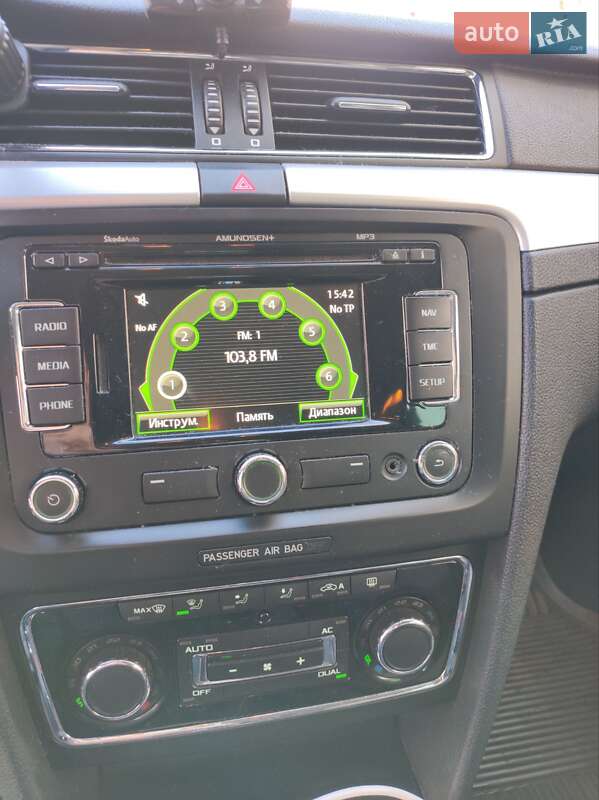 Універсал Skoda Superb 2012 в Івано-Франківську