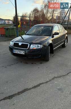 Лифтбек Skoda Superb 2004 в Сельцо