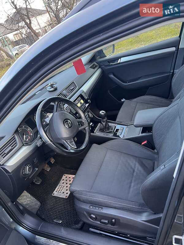 Універсал Skoda Superb 2015 в Мукачевому