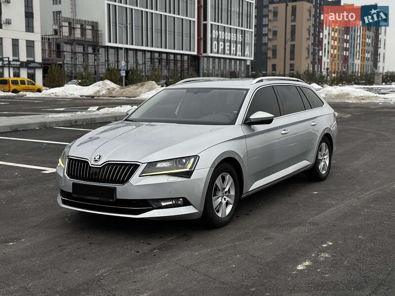 Универсал Skoda Superb 2017 в Ровно фото Универсал Skoda Superb 2017 в Ровно