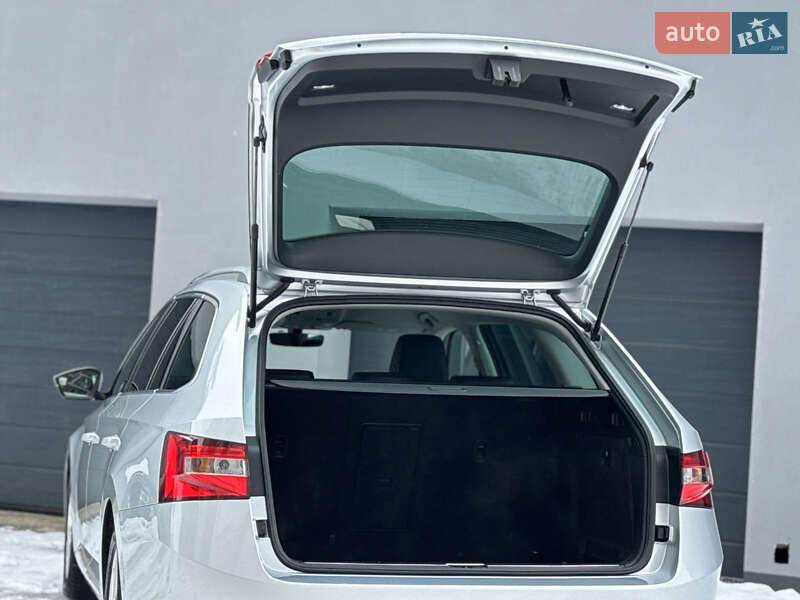 Универсал Skoda Superb 2021 в Тернополе фото 44 Универсал Skoda Superb 2021 в Тернополе