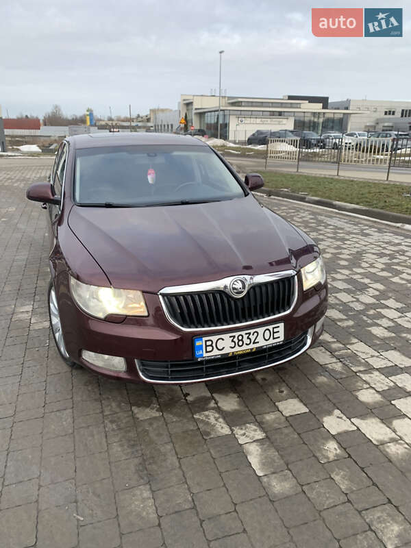 Лифтбек Skoda Superb 2008 в Львове