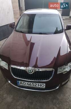 Лифтбек Skoda Superb 2009 в Хусте