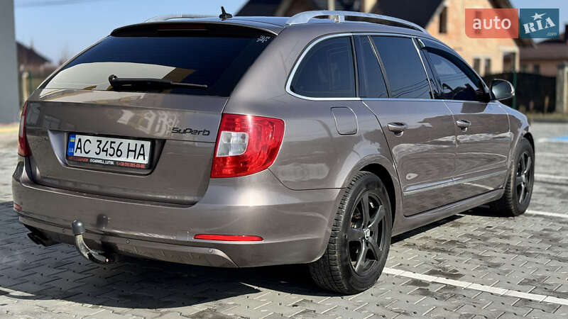 Універсал Skoda Superb 2010 в Луцьку