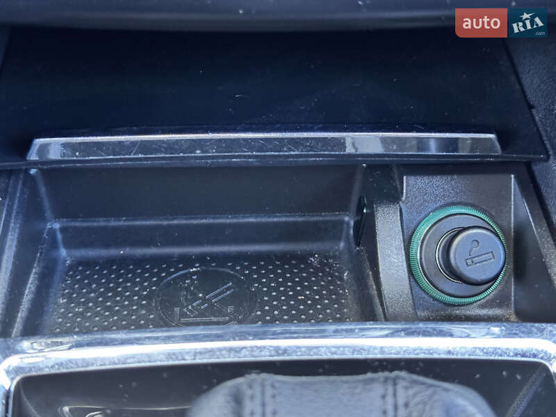 Універсал Skoda Superb 2010 в Луцьку