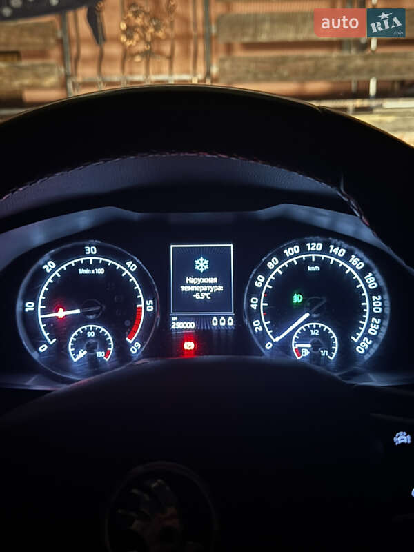 Универсал Skoda Superb 2016 в Львове фото 15 Универсал Skoda Superb 2016 в Львове