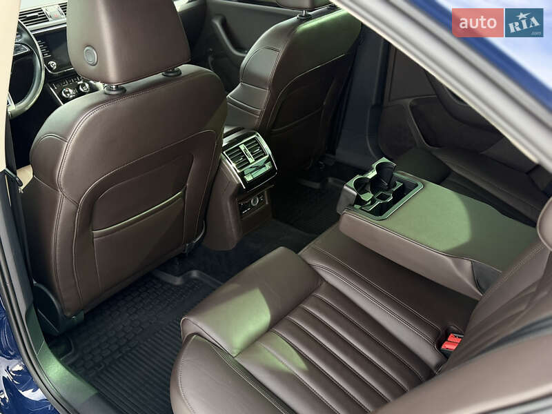 Ліфтбек Skoda Superb 2017 в Львові