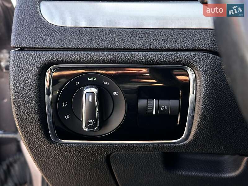 Универсал Skoda Superb 2010 в Виннице