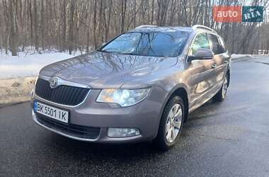 Універсал Skoda Superb 2010 в Києві