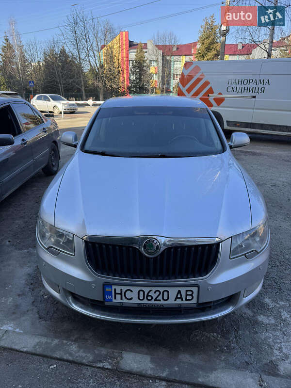 Ліфтбек Skoda Superb 2012 в Дрогобичі фото 4 Ліфтбек Skoda Superb 2012 в Дрогобичі