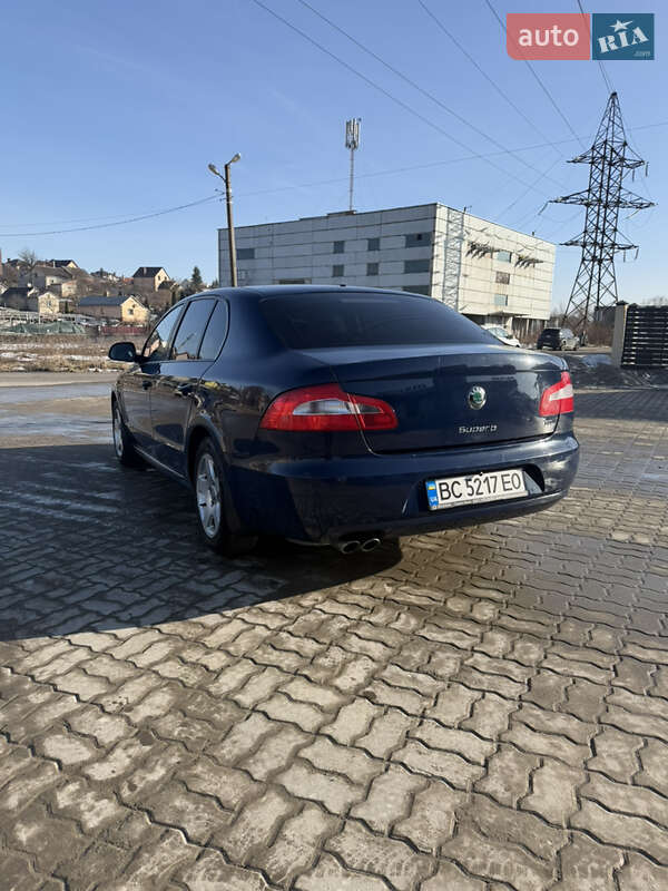 Ліфтбек Skoda Superb 2011 в Івано-Франково фото 4 Ліфтбек Skoda Superb 2011 в Івано-Франково