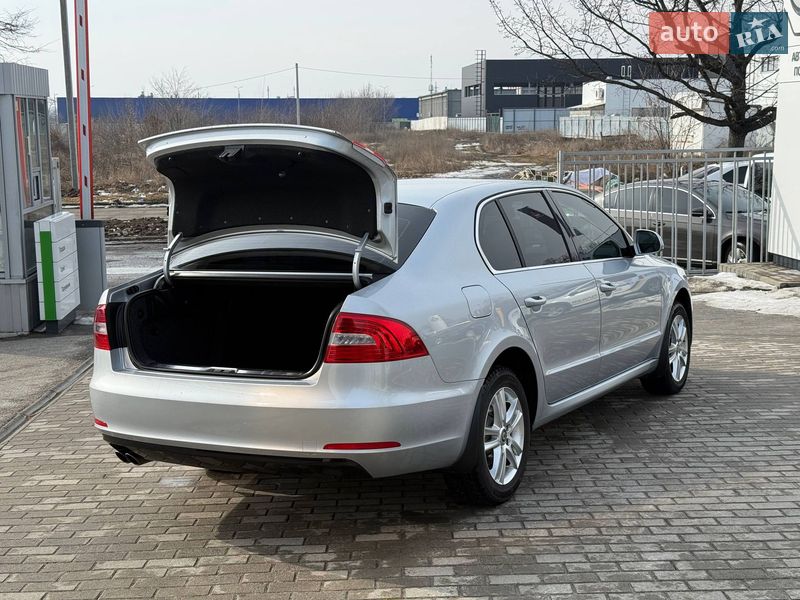 Лифтбек Skoda Superb 2013 в Полтаве