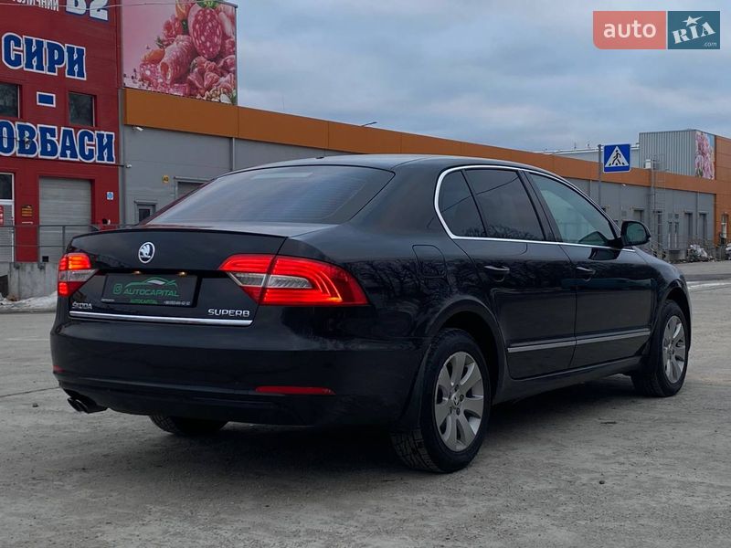 Лифтбек Skoda Superb 2013 в Киеве