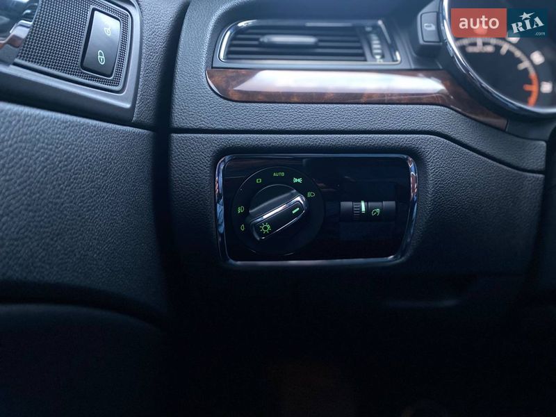 Лифтбек Skoda Superb 2013 в Киеве