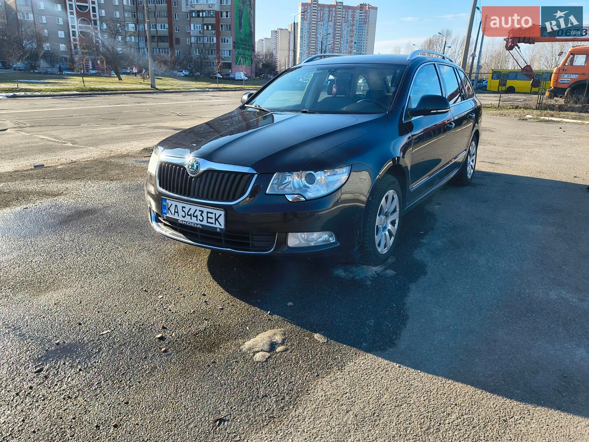 2010 Skoda Superb - мініатюра 6