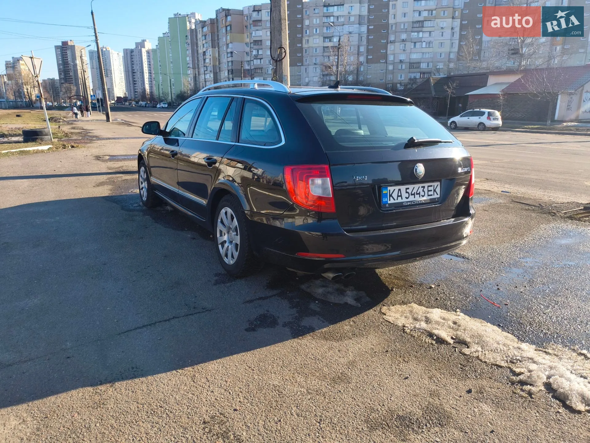 2010 Skoda Superb - мініатюра 9