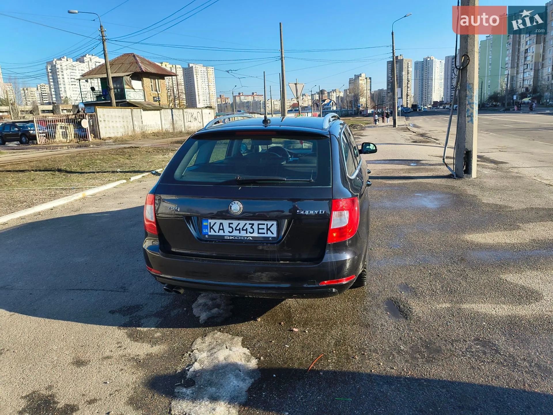 2010 Skoda Superb - мініатюра 8