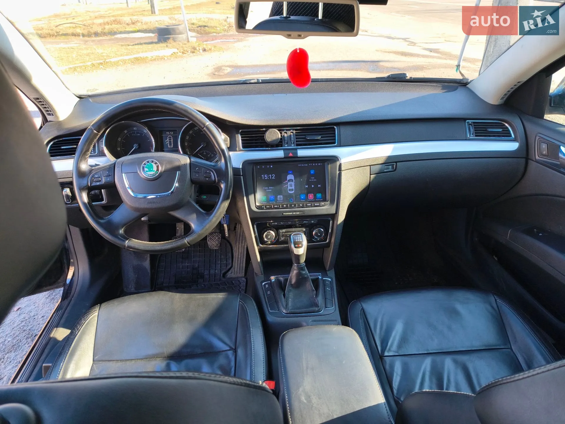 2010 Skoda Superb - мініатюра 14