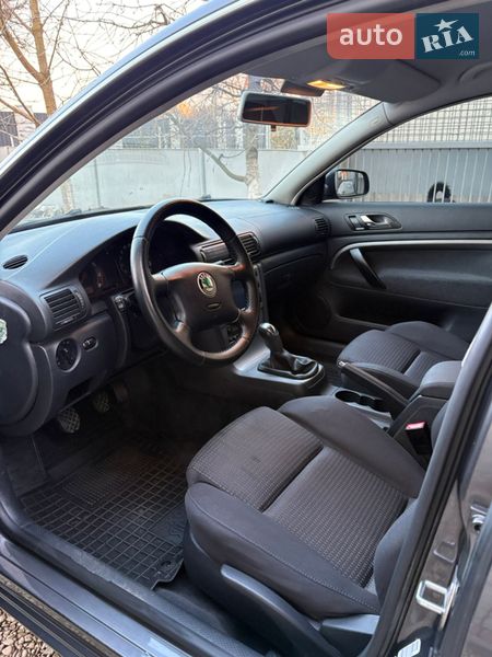 Ліфтбек Skoda Superb 2003 в Коломиї