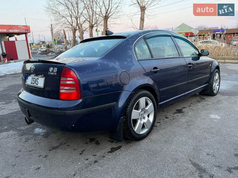 Лифтбек Skoda Superb 2003 в Киеве