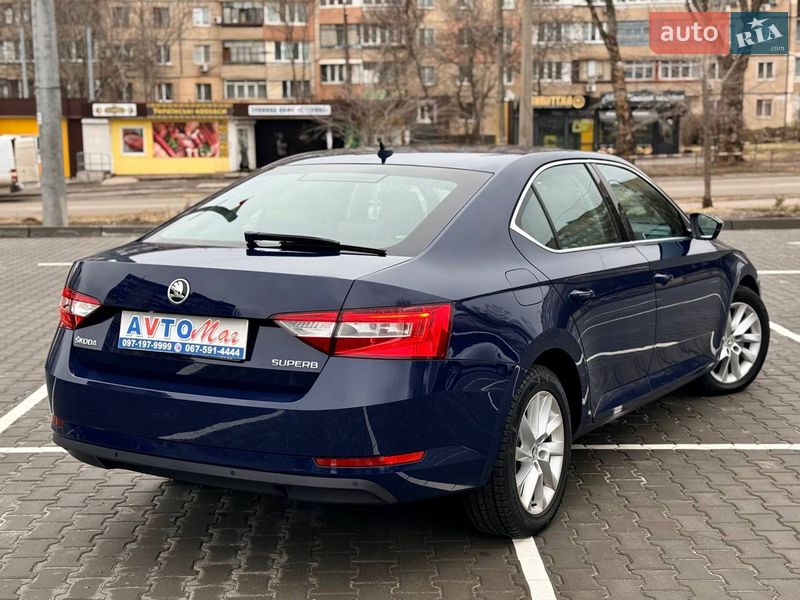 Лифтбек Skoda Superb 2015 в Кривом Роге