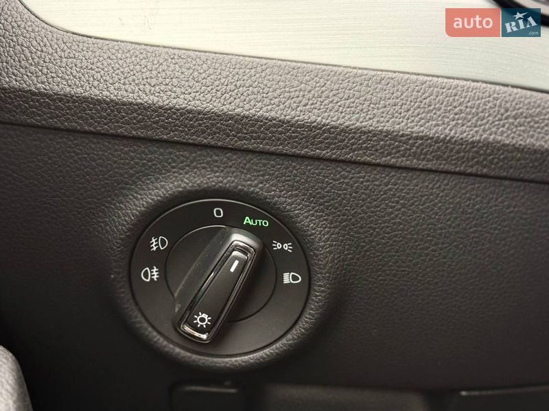 Лифтбек Skoda Superb 2015 в Кривом Роге