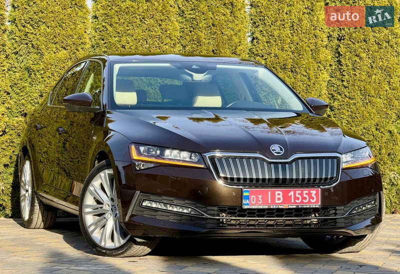 Ліфтбек Skoda Superb 2020 в Хусті