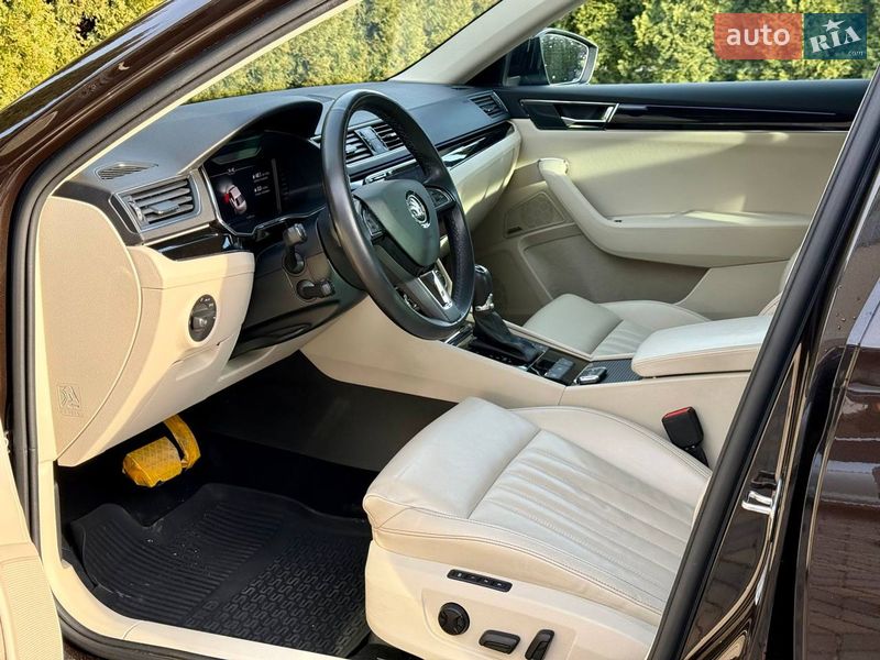 Ліфтбек Skoda Superb 2020 в Хусті