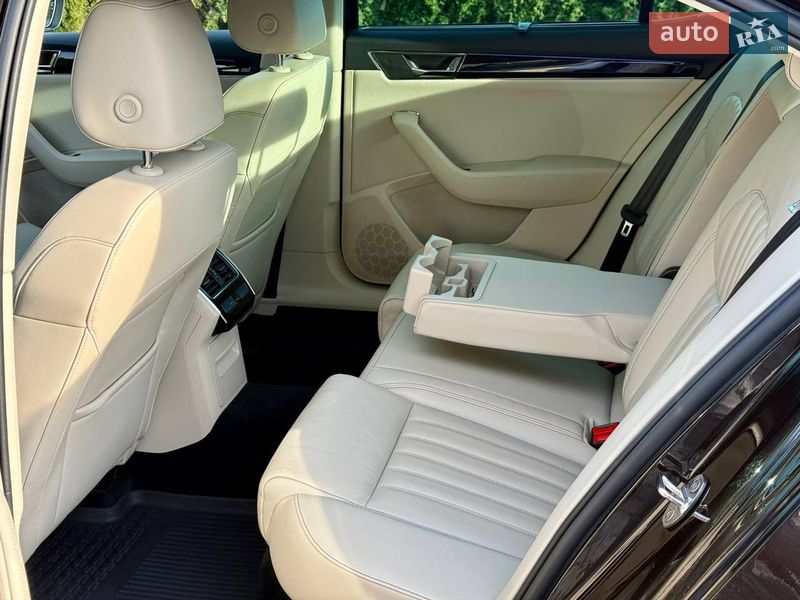Ліфтбек Skoda Superb 2020 в Хусті