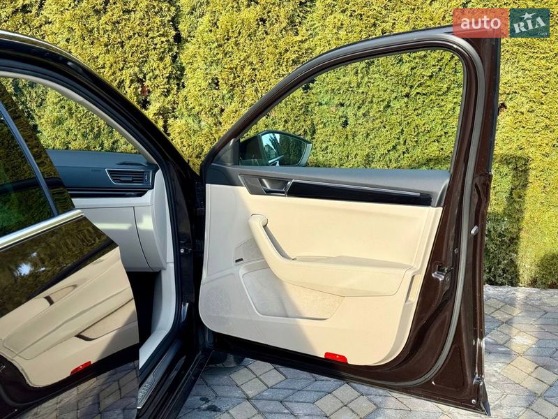 Ліфтбек Skoda Superb 2020 в Хусті