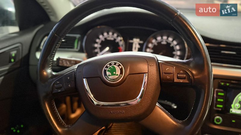 Универсал Skoda Superb 2012 в Ужгороде