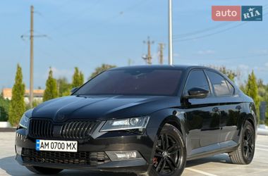 Лифтбек Skoda Superb 2016 в Звягеле
