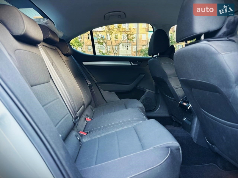 Лифтбек Skoda Superb 2019 в Киеве