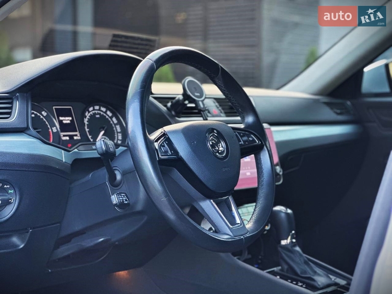 Лифтбек Skoda Superb 2019 в Киеве