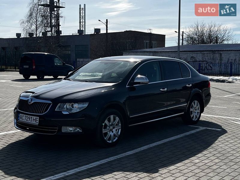 Лифтбек Skoda Superb 2012 в Луцке