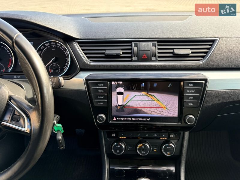 Универсал Skoda Superb 2017 в Нововолынске