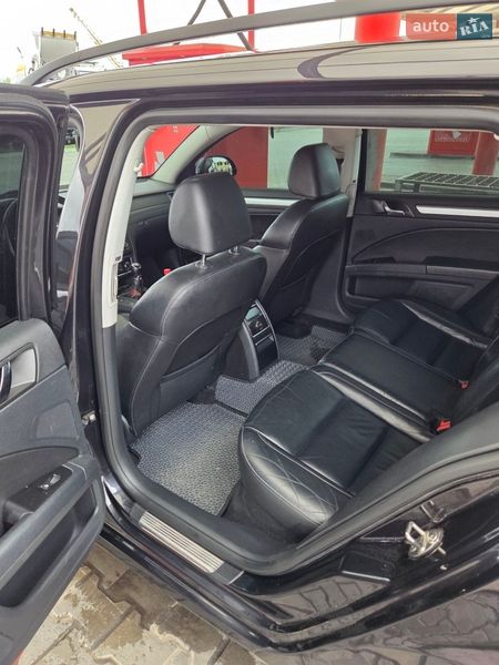 Універсал Skoda Superb 2013 в Луцьку