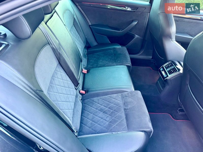 Лифтбек Skoda Superb 2017 в Луцке