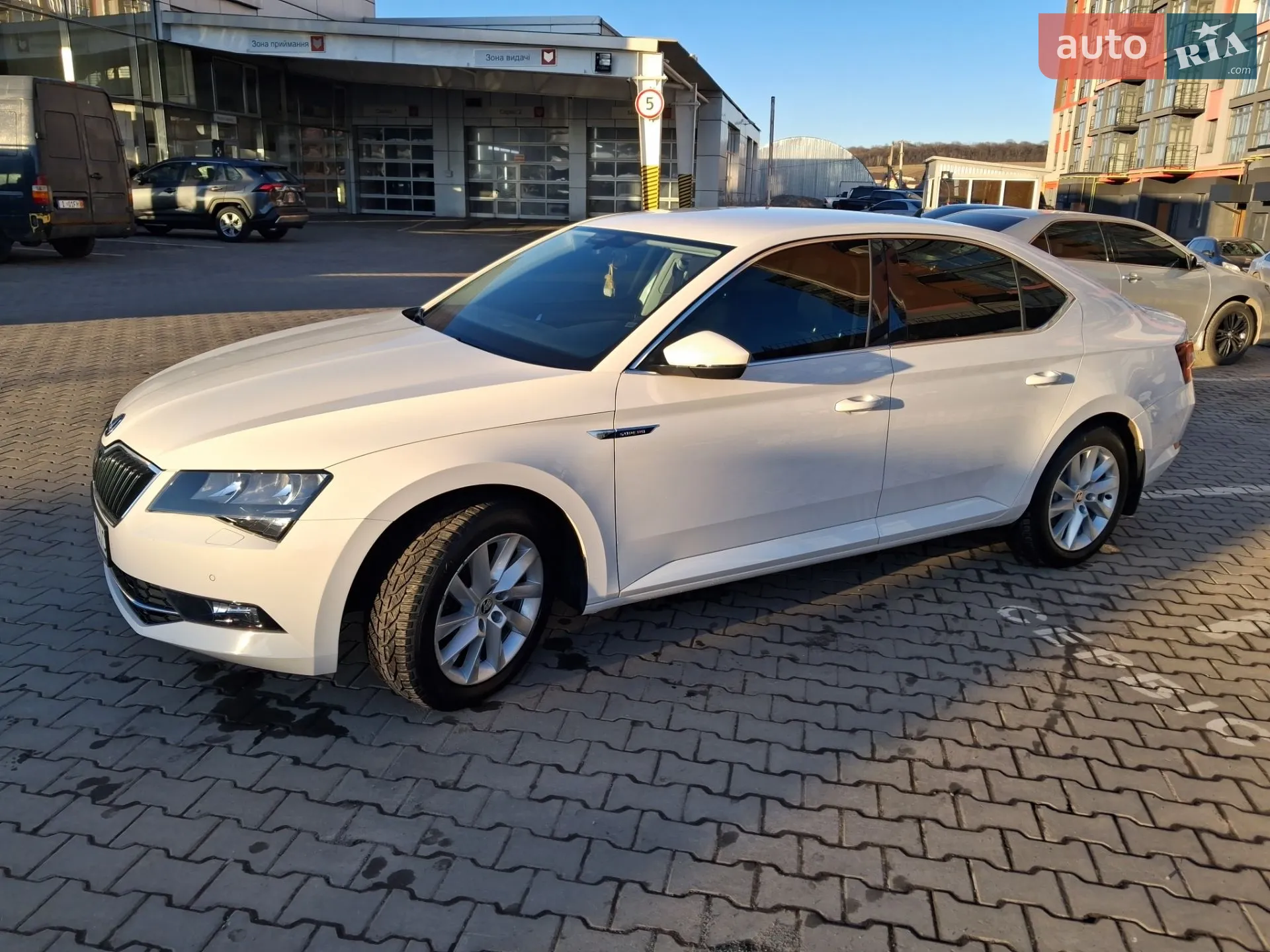 2019 Skoda Superb - мініатюра 10