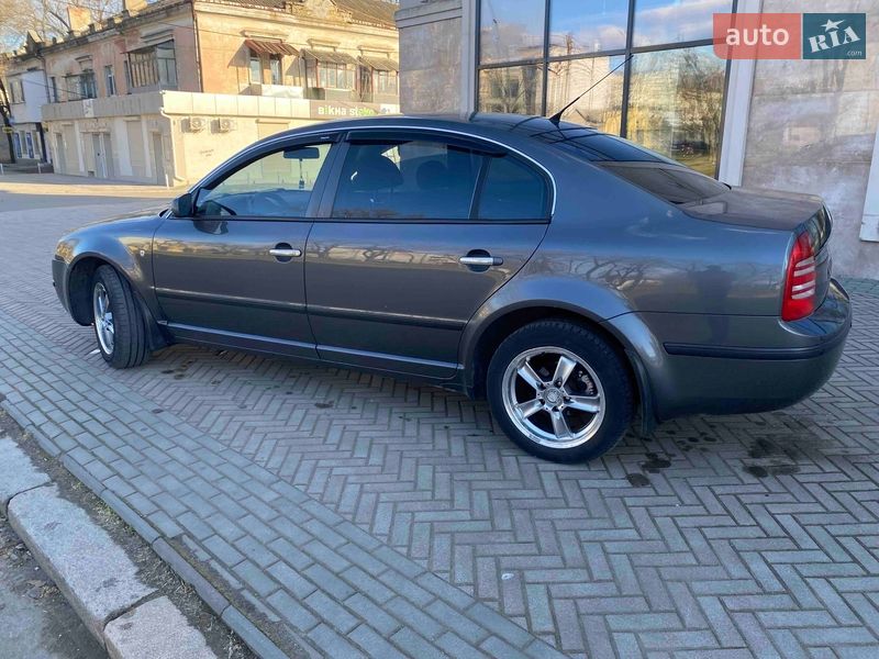 Лифтбек Skoda Superb 2006 в Николаеве