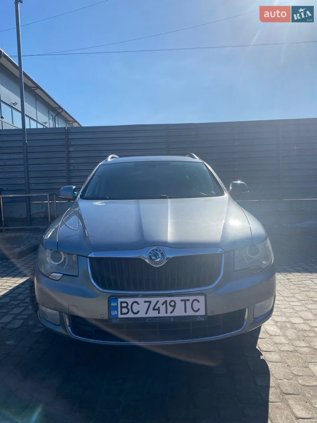 2010 Skoda Superb - мініатюра 7