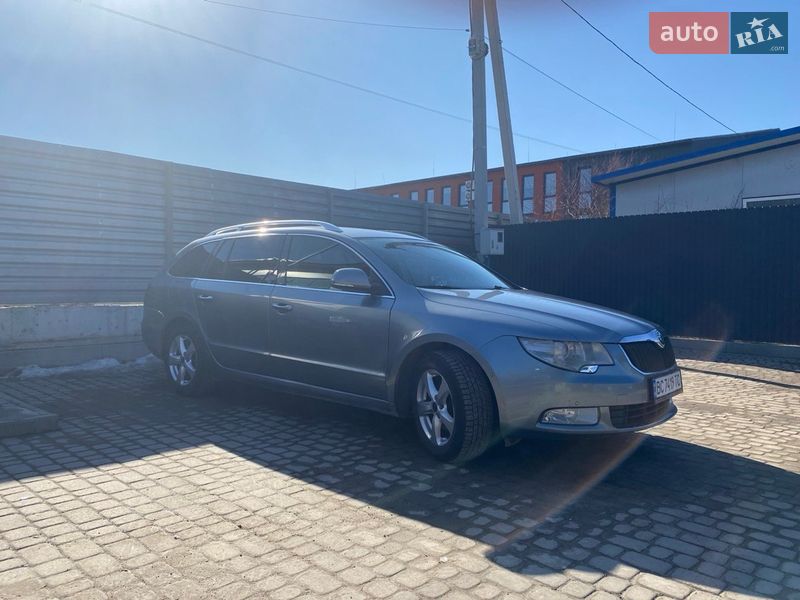 Универсал Skoda Superb 2010 в Дублянах фото 9 Универсал Skoda Superb 2010 в Дублянах