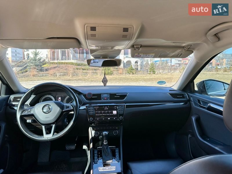 Лифтбек Skoda Superb 2015 в Ивано-Франковске
