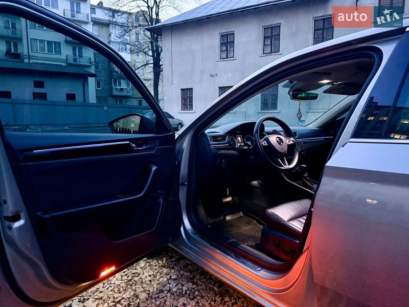 Лифтбек Skoda Superb 2015 в Ивано-Франковске