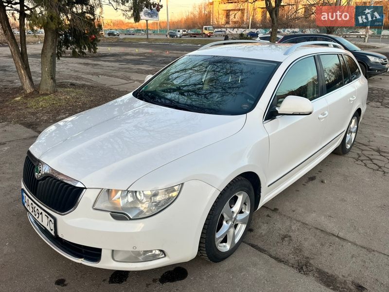 Універсал Skoda Superb 2012 в Києві